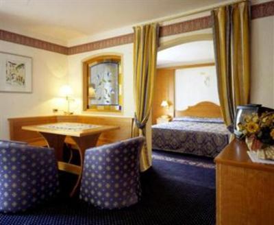 фото отеля Des Alpes Grand Hotel San Martino di Castrozza