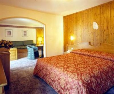 фото отеля Des Alpes Grand Hotel San Martino di Castrozza