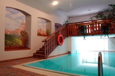 фото отеля Des Alpes Grand Hotel San Martino di Castrozza