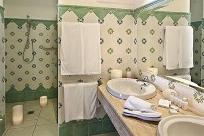 фото отеля Park Hotel Miramare Serrara Fontana