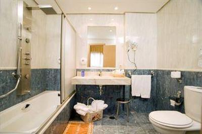 фото отеля Hotel Castilla Vieja