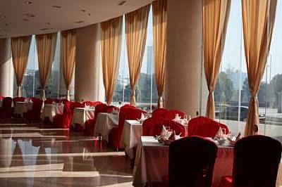 фото отеля Petrel Hotel