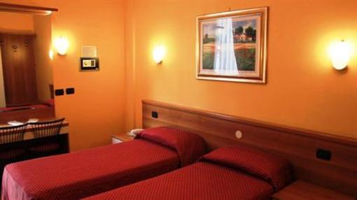 фото отеля Hotel Serena Milan