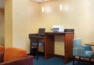 фото отеля Fairfield Inn Mobile