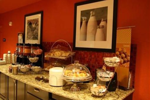 фото отеля Hampton Inn & Suites Phoenix Chandler Fashion Center