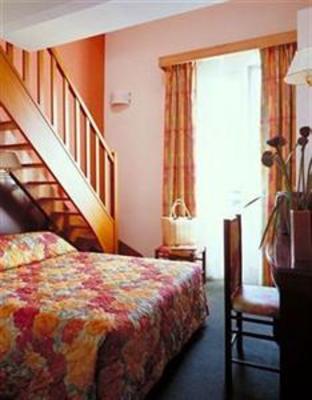 фото отеля Espace Champerret