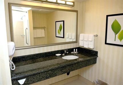 фото отеля Fairfield Inn & Suites Portland North Harbour