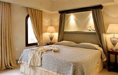 фото отеля Le Convivial Luxury Suites and Spa