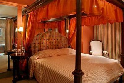 фото отеля Le Convivial Luxury Suites and Spa