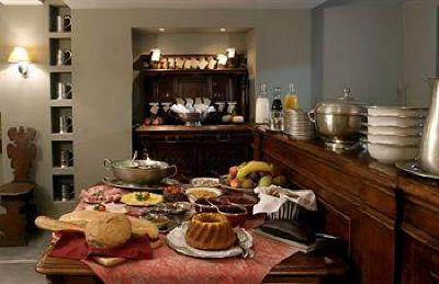 фото отеля Le Convivial Luxury Suites and Spa