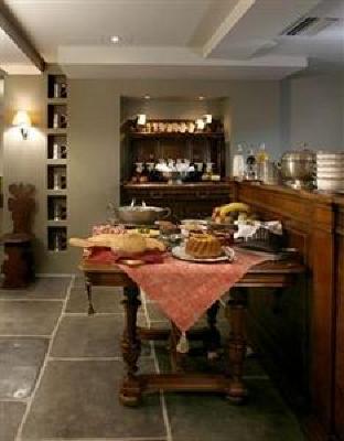 фото отеля Le Convivial Luxury Suites and Spa