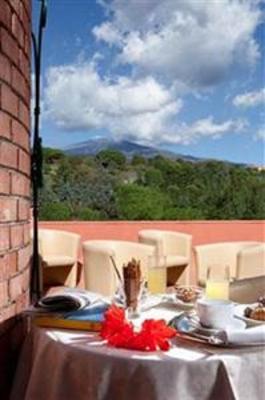 фото отеля Hotel Biancaneve Nicolosi