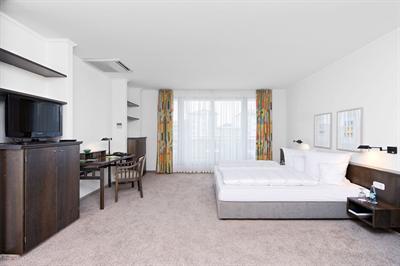 фото отеля Hotel HerzogsPark Herzogenaurach