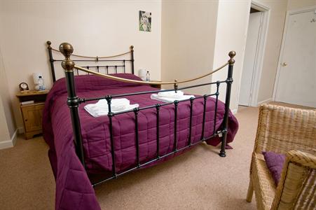 фото отеля Cuffern Manor Bed and Breakfast Haverfordwest