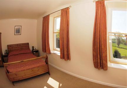 фото отеля Cuffern Manor Bed and Breakfast Haverfordwest