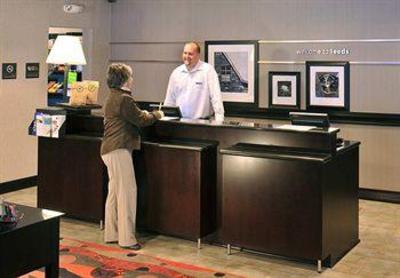 фото отеля Hampton Inn Birmingham/Leeds