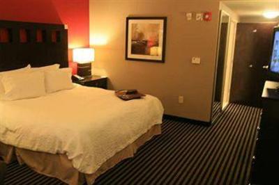 фото отеля Hampton Inn Birmingham/Leeds