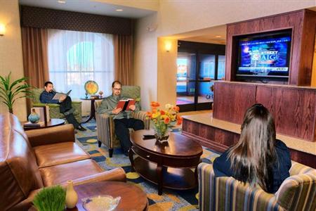 фото отеля Hampton Inn & Suites Lancaster