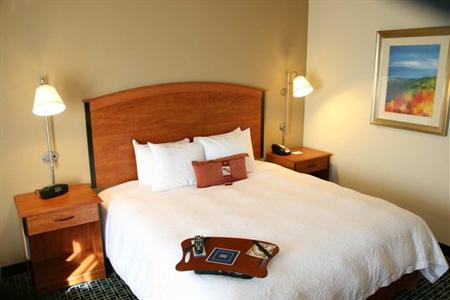 фото отеля Hampton Inn & Suites Lancaster