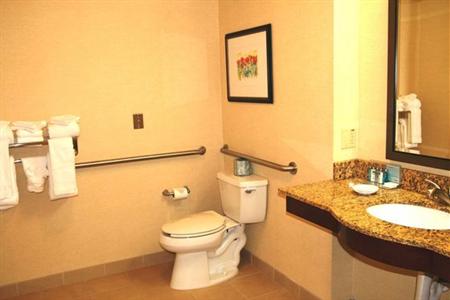 фото отеля Hampton Inn & Suites Lancaster