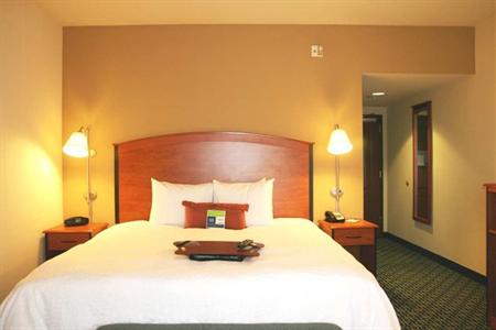 фото отеля Hampton Inn & Suites Lancaster