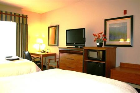фото отеля Hampton Inn & Suites Lancaster