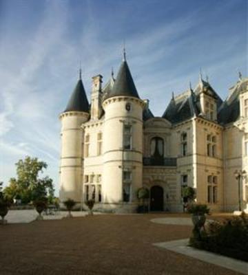 фото отеля Chateau De Mirambeau