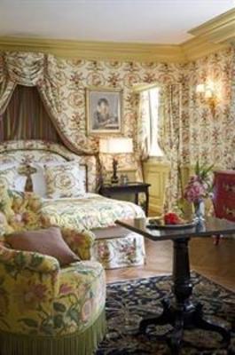 фото отеля Chateau De Mirambeau