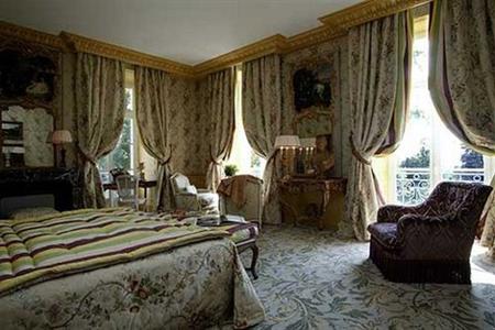 фото отеля Chateau De Mirambeau
