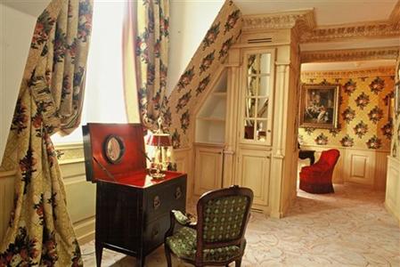 фото отеля Chateau De Mirambeau