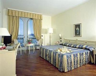 фото отеля Hotel Savoy Palace