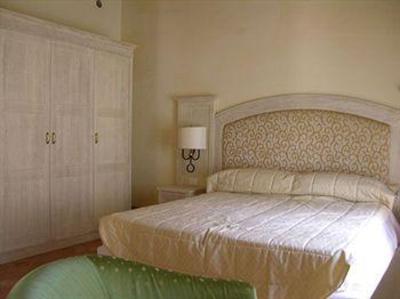 фото отеля Badia Di Campoleone Green Resort Capolona