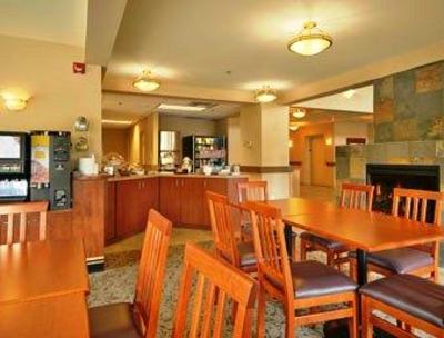 фото отеля Super 8 Langley / Aldergrove
