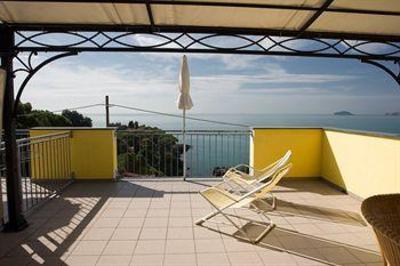 фото отеля Hotel Il Nido Lerici