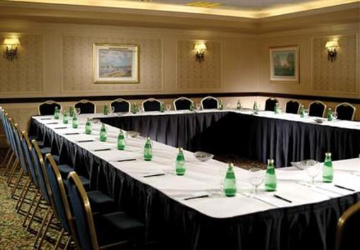 фото отеля Marriott Dayton