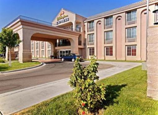 фото отеля Holiday Inn Express Lancaster (California)