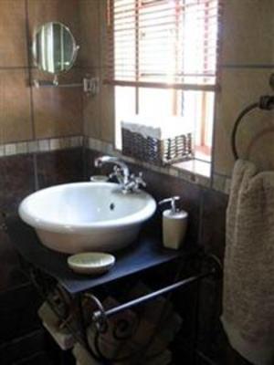 фото отеля Dinkwe Guest House