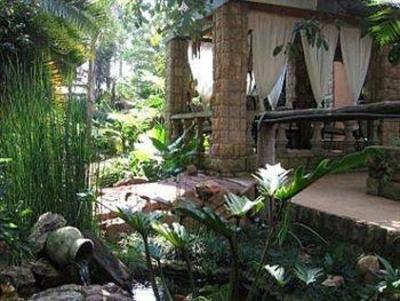 фото отеля Dinkwe Guest House