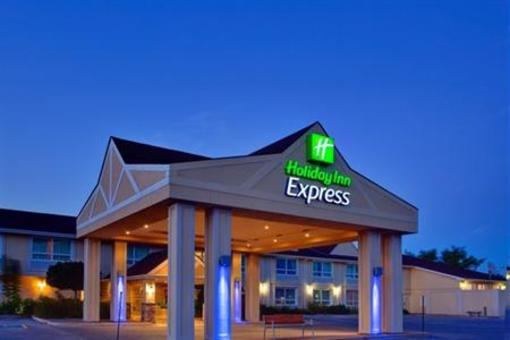 фото отеля Holiday Inn Express Hotel & Suites Collingwood - Blue Mountain