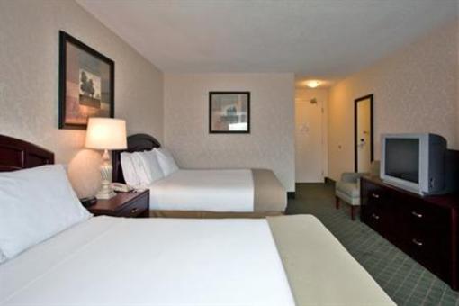 фото отеля Holiday Inn Express Hotel & Suites Collingwood - Blue Mountain