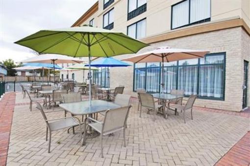 фото отеля Holiday Inn Express Hotel & Suites Belleville