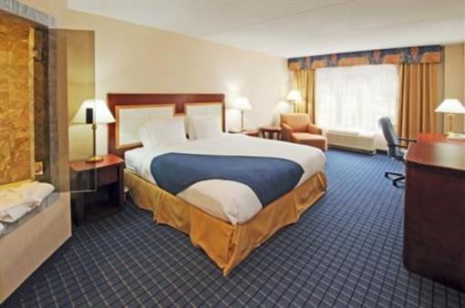 фото отеля Holiday Inn Express Hotel & Suites Belleville