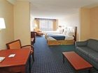 фото отеля Holiday Inn Express Hotel & Suites Belleville