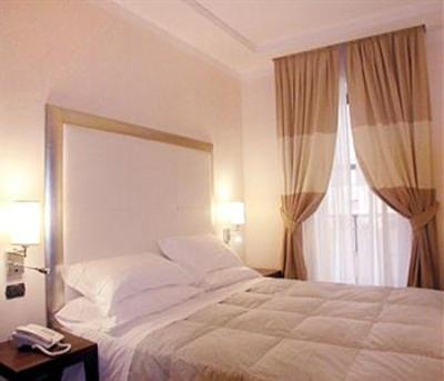 фото отеля The Strand Hotel Rome