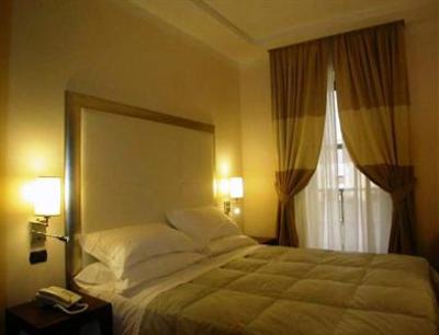 фото отеля The Strand Hotel Rome