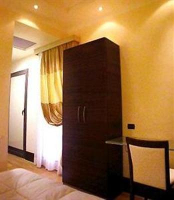 фото отеля The Strand Hotel Rome