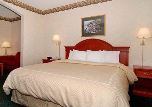 фото отеля Comfort Suites Lebanon