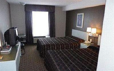 фото отеля Super 8 Motel North Toronto