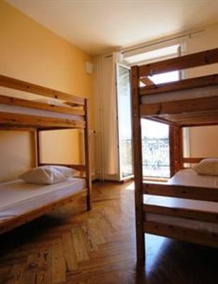 фото отеля Lausanne GuestHouse & Backpacker