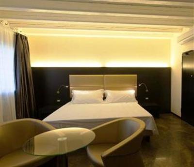 фото отеля Villa Solaris Hotel & Residence